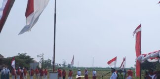 Semarak HUT ke-81, Ngudirejo Kibarkan Bendera Raksasa