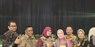 Yuliati Bawa Batik Jombang Tembus Tiga Terbaik